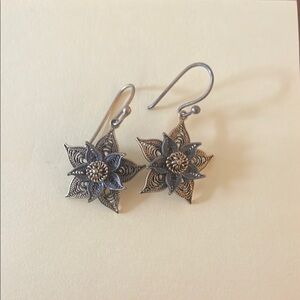 Lucky Brand flower earrings